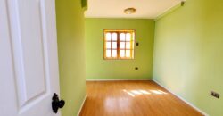 Se vende linda casa esquina