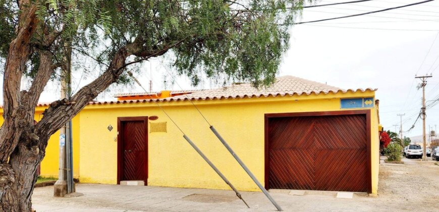 Excelente Casa Esquina