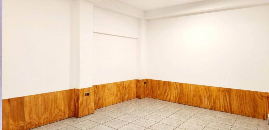 Excelente Casa Esquina