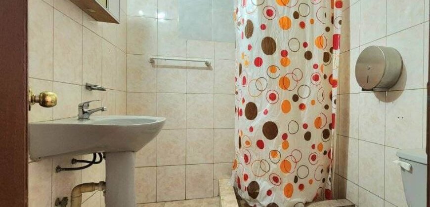 Excelente Casa Esquina