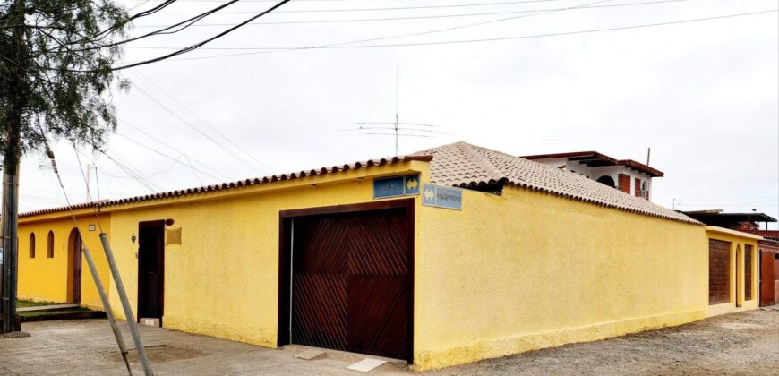 Excelente Casa Esquina
