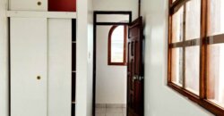 Excelente Casa Esquina