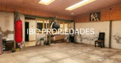 CASA CON LOCAL COMERCIAL