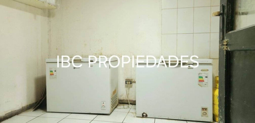 CASA CON LOCAL COMERCIAL