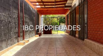 Casa en Magisterio