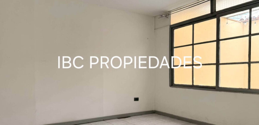 SE VENDE CASA EN CALLE