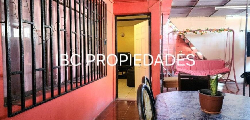 SE VENDE CASA 18 DE SEPT.