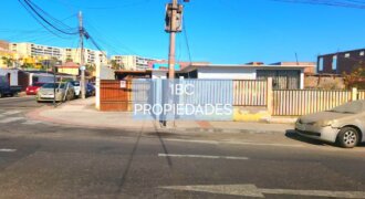 SE VENDE CASA MAGISTERIO 475M2