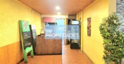 SE VENDE CASA CON L. COMERCIAL
