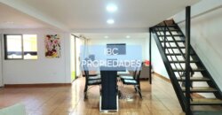 SE VENDE CASA 2 PISOS