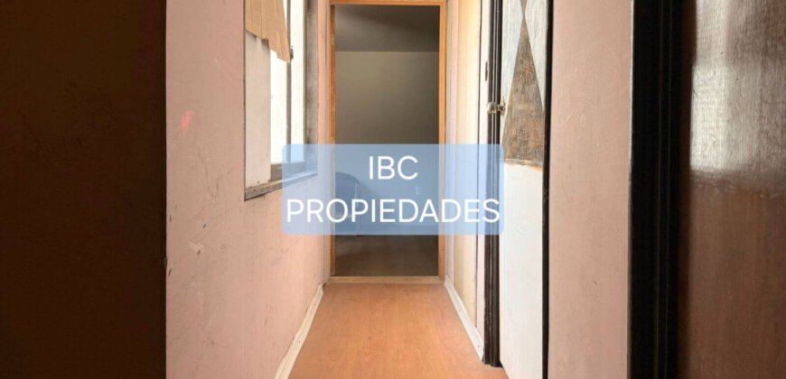 SE VENDE CASA CON L. COMERCIAL REGULARIZADA