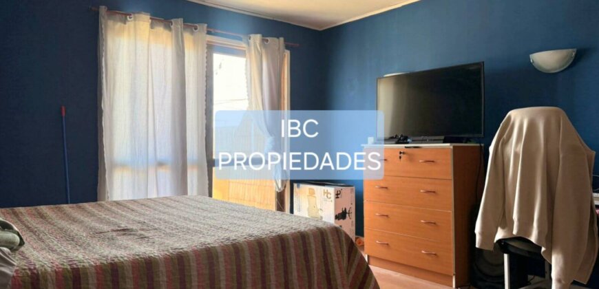 SE VENDE CASA CON L. COMERCIAL REGULARIZADA