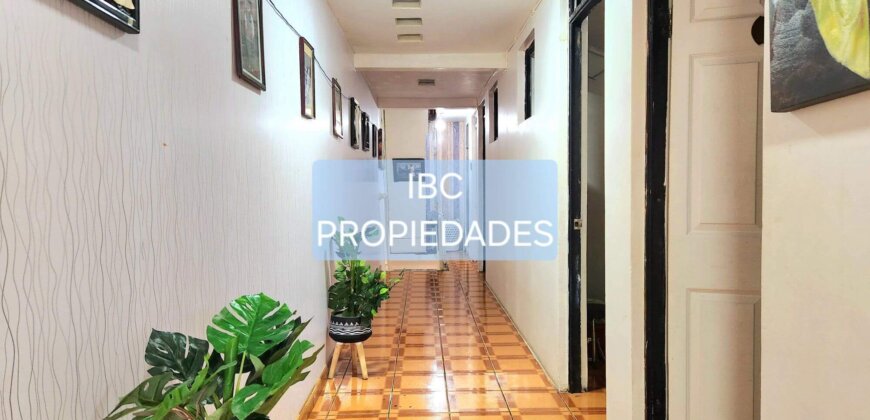 SE ARRIENDA CASA 2 PISOS