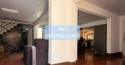 SE VENDE CASA CON L. COMERCIAL REGULARIZADA