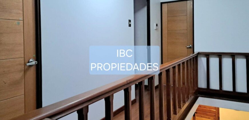 SE ARRIENDA CASA C. GINEBRA