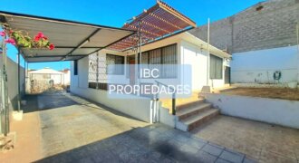 SE ARRIENDA CASA EN MAGISTERIO