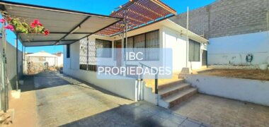 SE ARRIENDA CASA EN MAGISTERIO