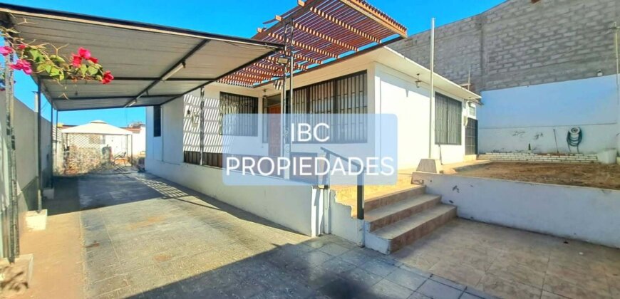 SE ARRIENDA CASA EN MAGISTERIO