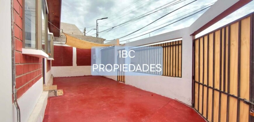 SE ARRIENDA CASA ESQUINA